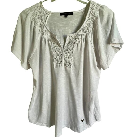 Adrienne Vittadini White Short Sleeve Top Detailed Neckline Women's Size Medium - Picture 1 of 9